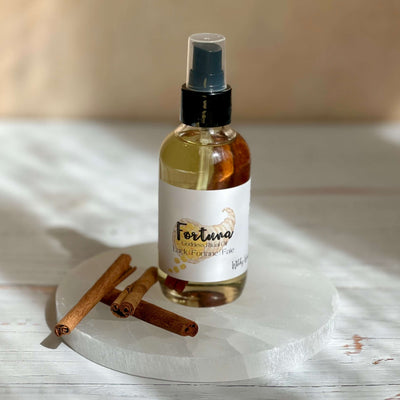 All natural and organic body oil to enhance the qualities of the Goddess Fortuna